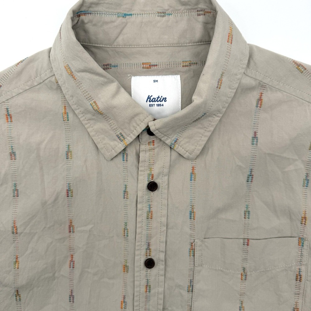 Katin Button Down Shirt Mens Small Tan Dobby Stripe Short Sleeve‎ Cotton Surf